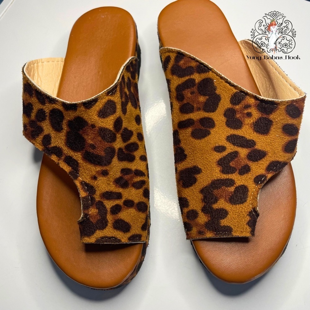 Leopard Print Chunky Sandals Size 4/5 PRELOVED